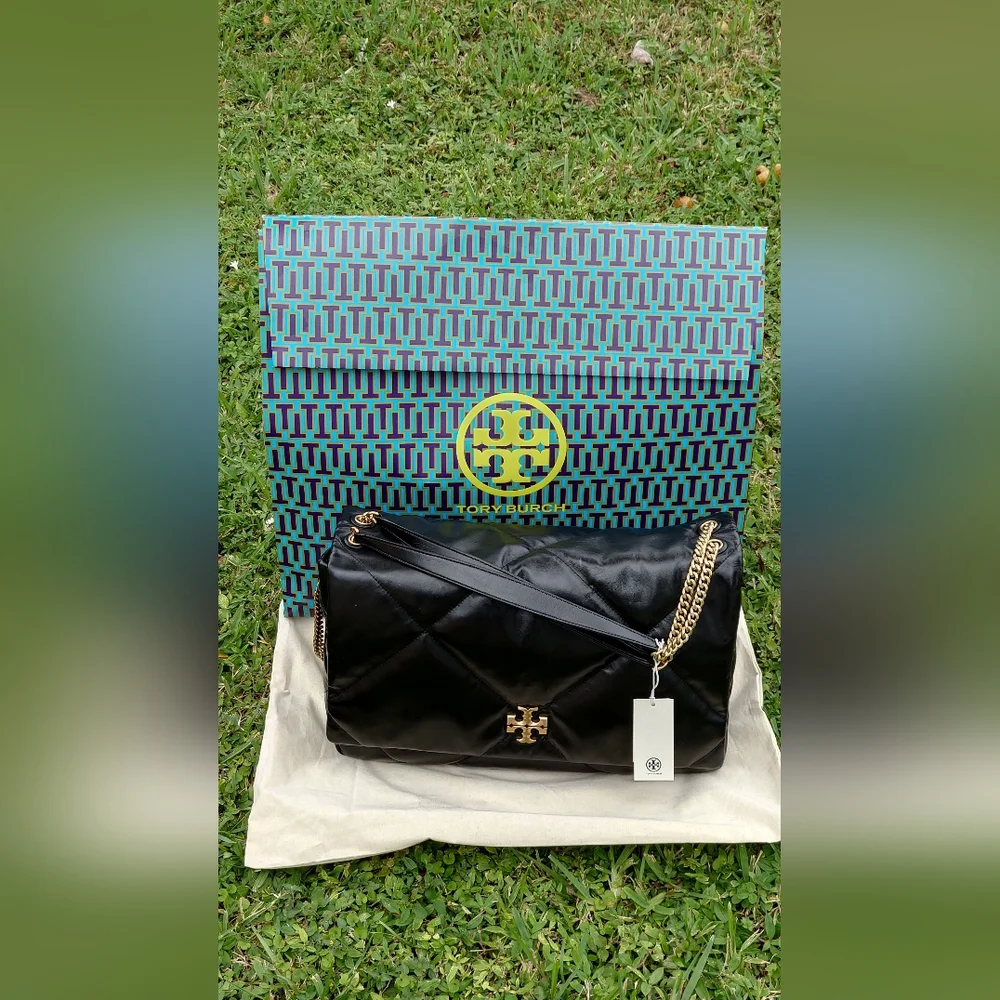 Tory Burch Oversized Kira Diamond Quilted Shoulder Bag - Picture 8 of 15